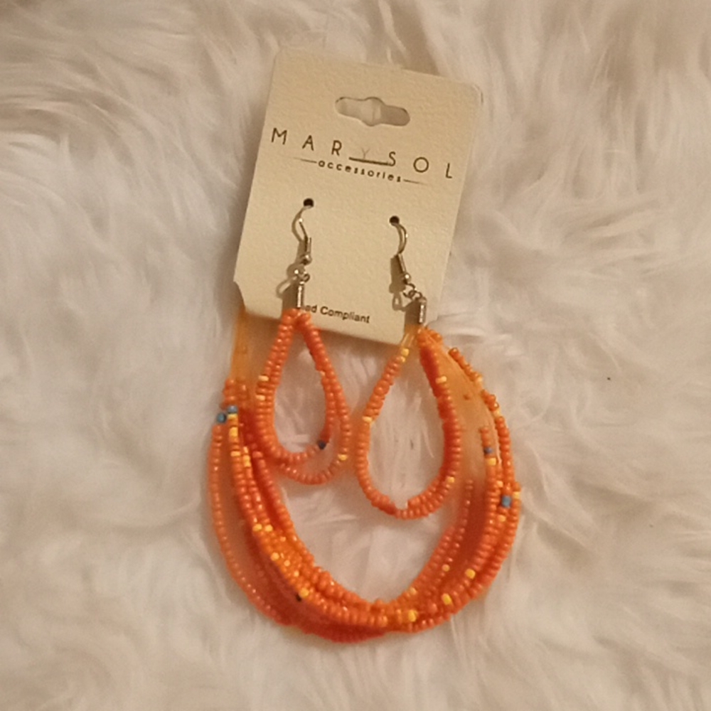 Beaded dangling earrings